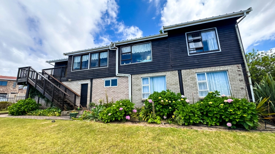 4 Bedroom Property for Sale in Dana Bay Western Cape